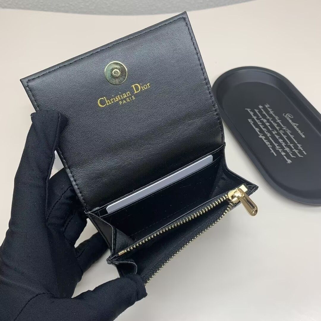 D10r Card Holder