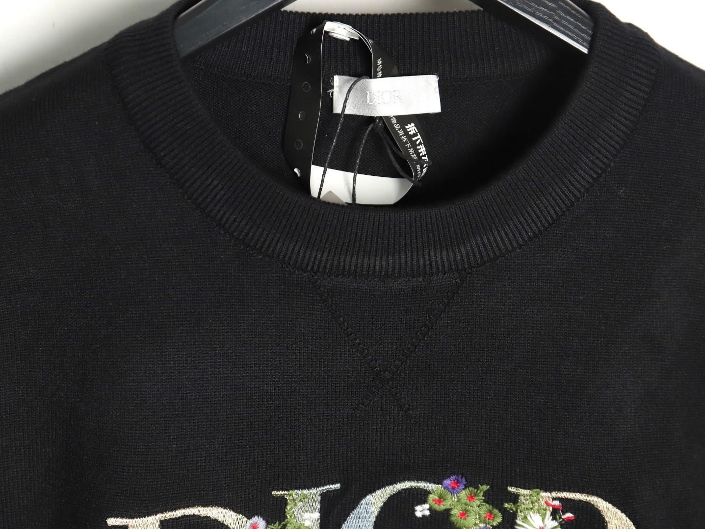 D10r Knitting Sweaters