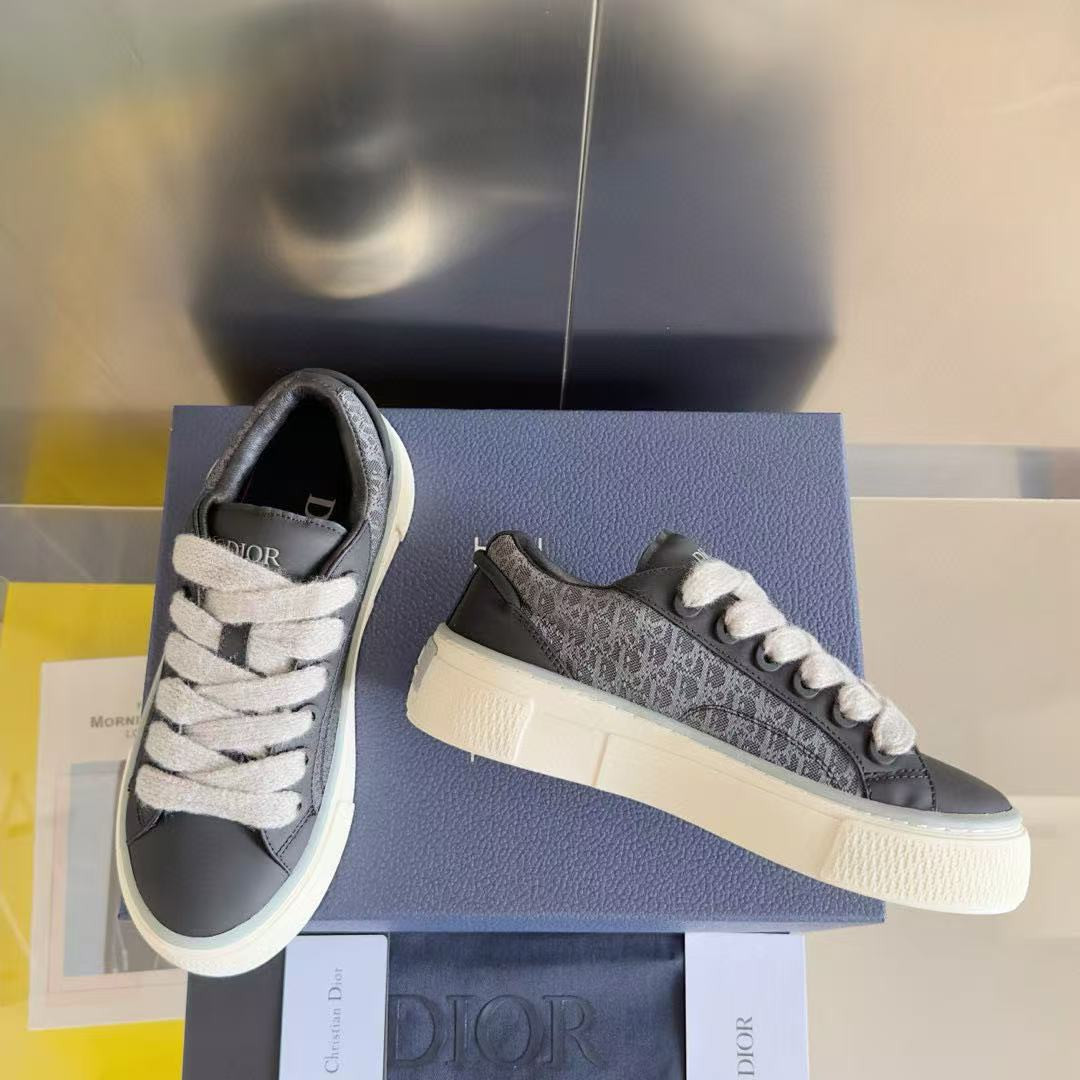 UA D10r B33 Sneaker