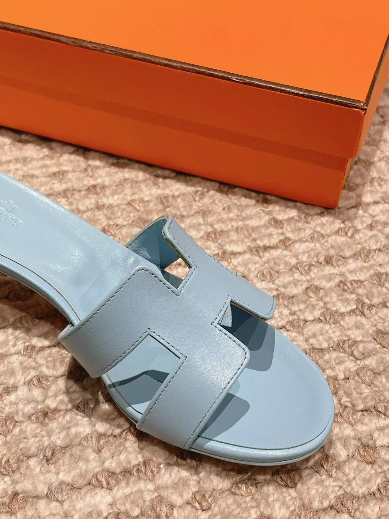 UA H**me5 Oasis Sandal