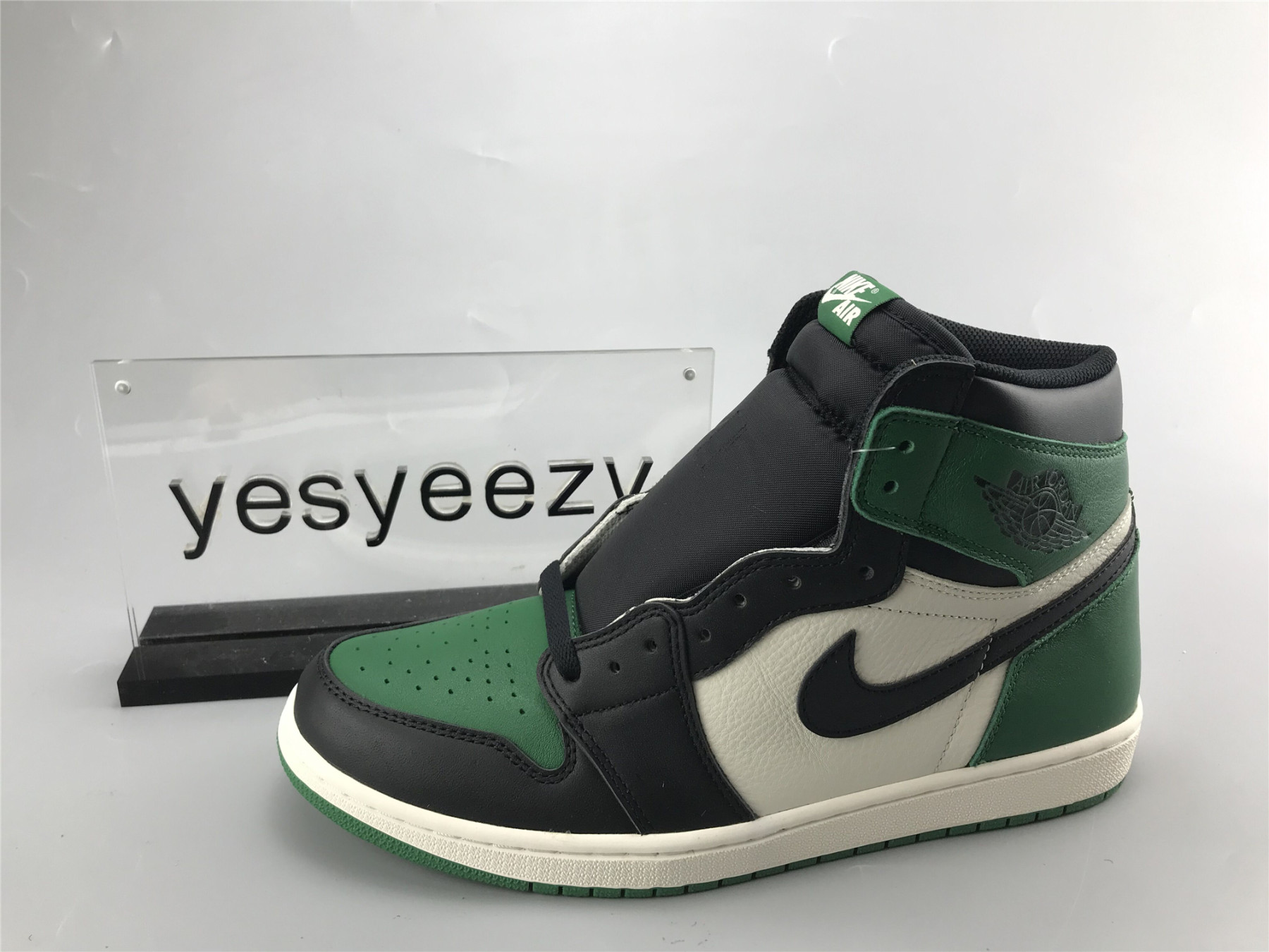 UA AIR JORDAN 1 RETRO HIGH OG "PINE GREEN"