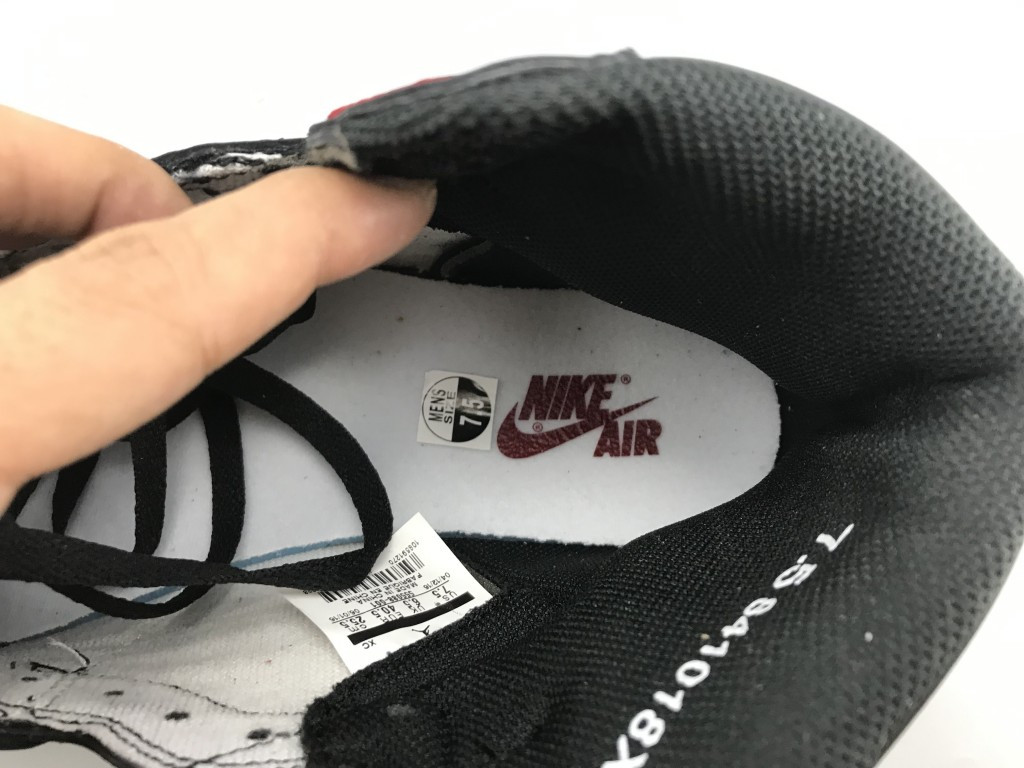 UA AIR JORDAN 1 RETRO HIGH OG "BANNED 2016 RELEASE"