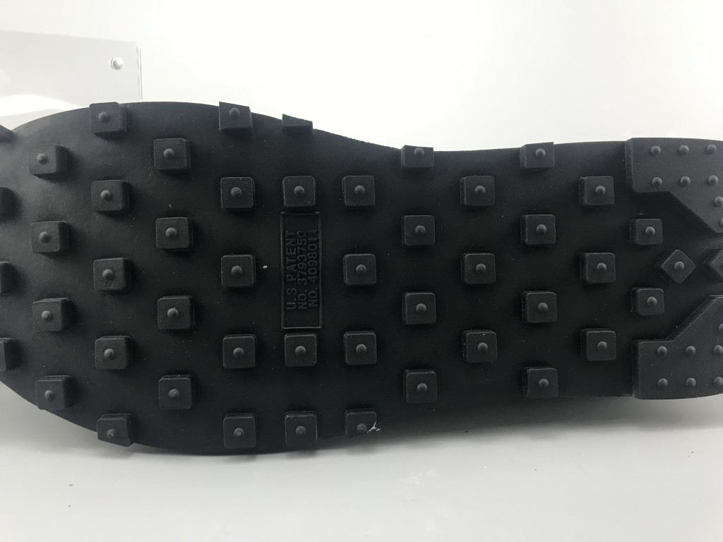 UA NIKE LDWAFFLE/SACAI BLACK ANTHRACITE