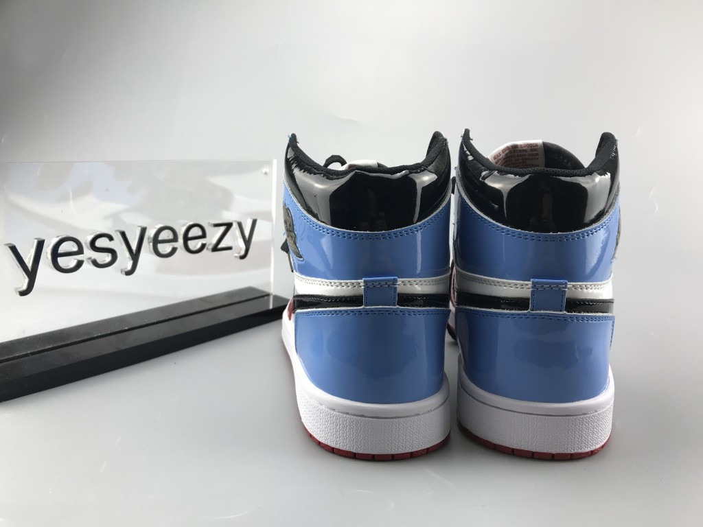 UA AIR JORDAN 1 RETRO HIGH OG 