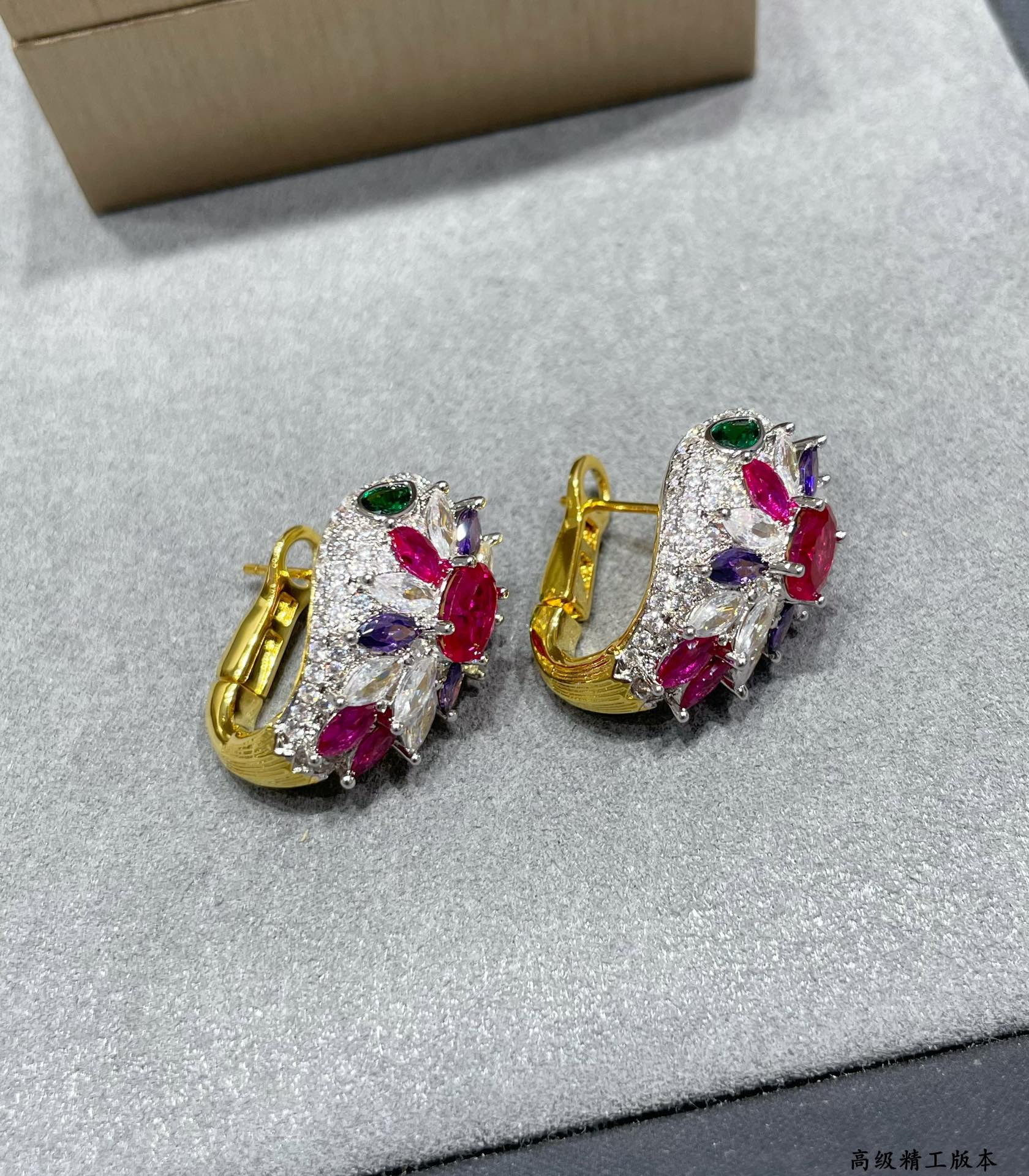 Bv1g*ai D1am0nd Princess Snake Earrings