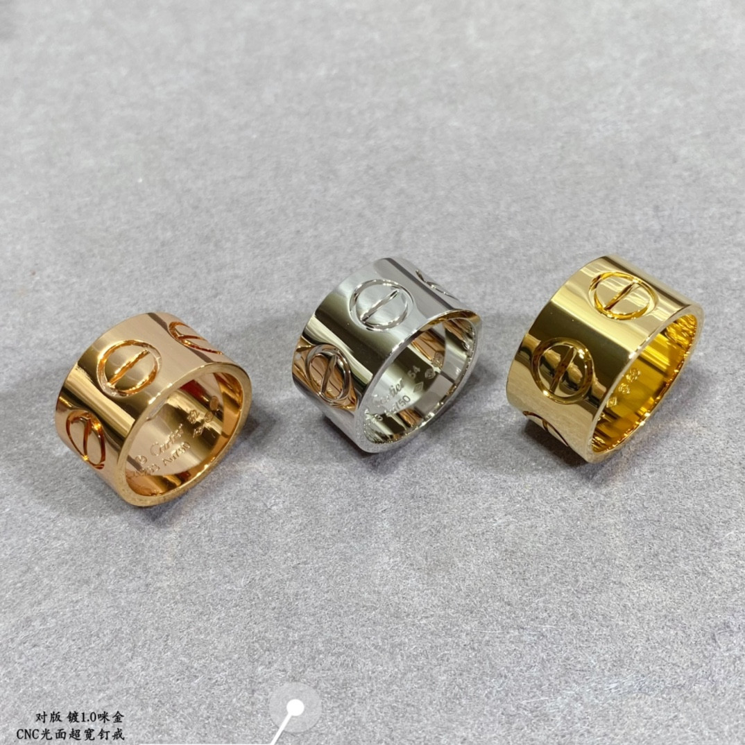 Ca*t1er polished extra wide LOVE nail ring