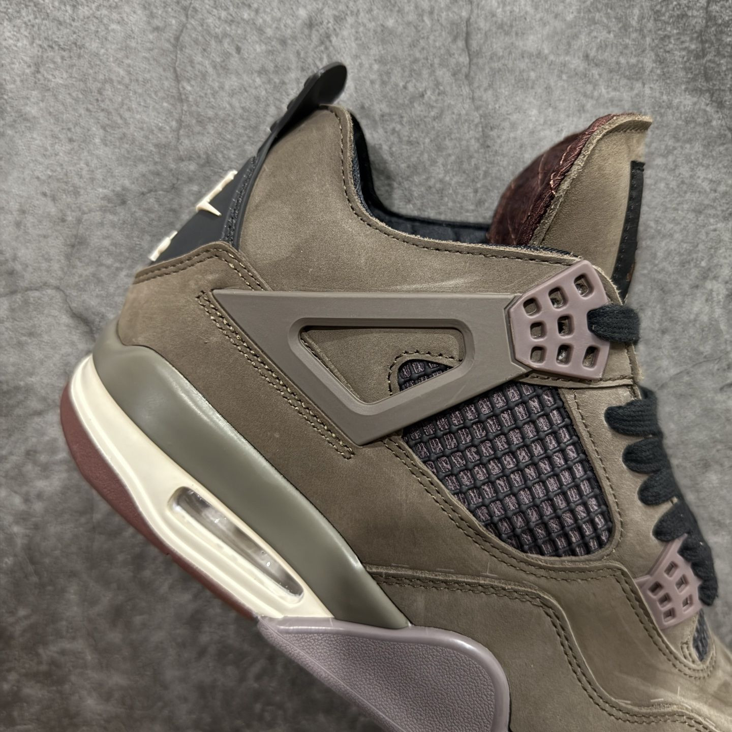 UA Air Jordan 4 Retro