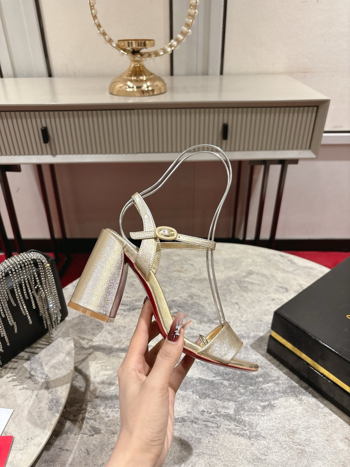ua chr1st1an louboutin miss jane leather sandals(cusT0mized, no exchange no return, about 15 days)