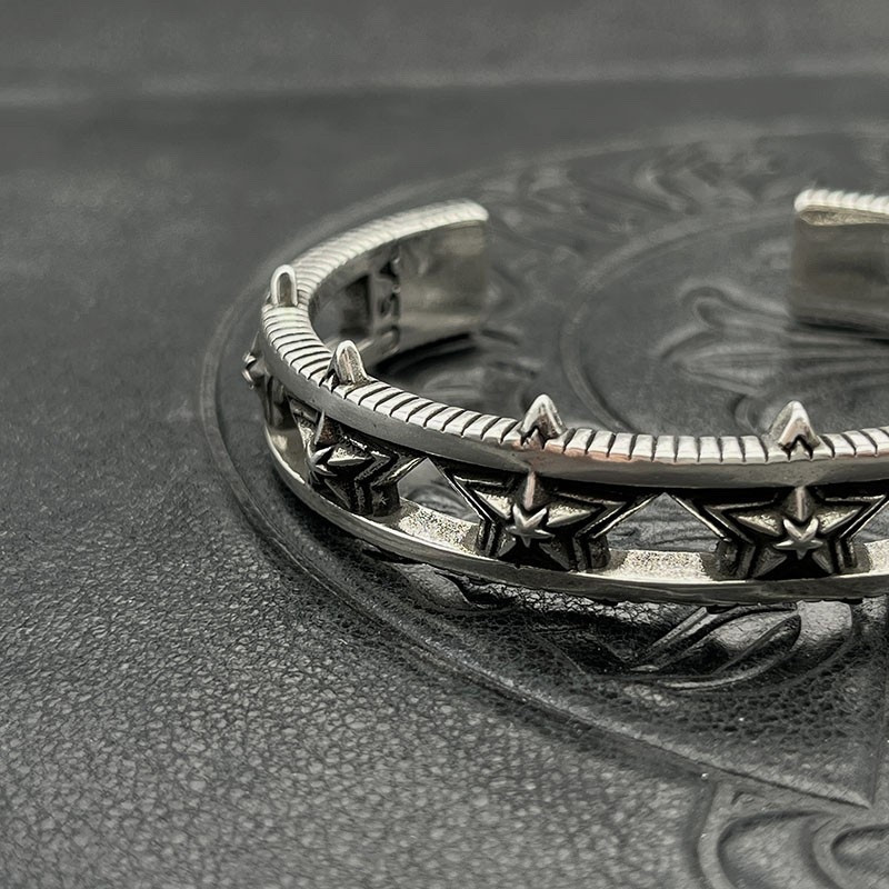 Ch*0me He**ts Five-pointed Star Open Bangle Bracelet