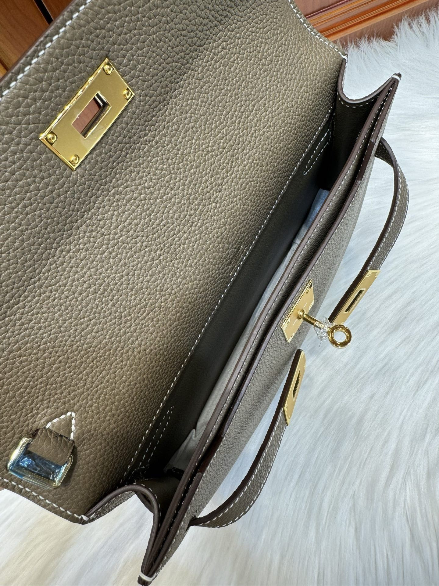 H**me5 Kelly Depeches Togo 25cm