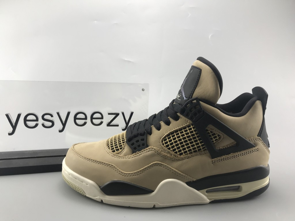 UA AIR JORDAN WMNS AIR JORDAN 4 RETRO "MUSHROOM"