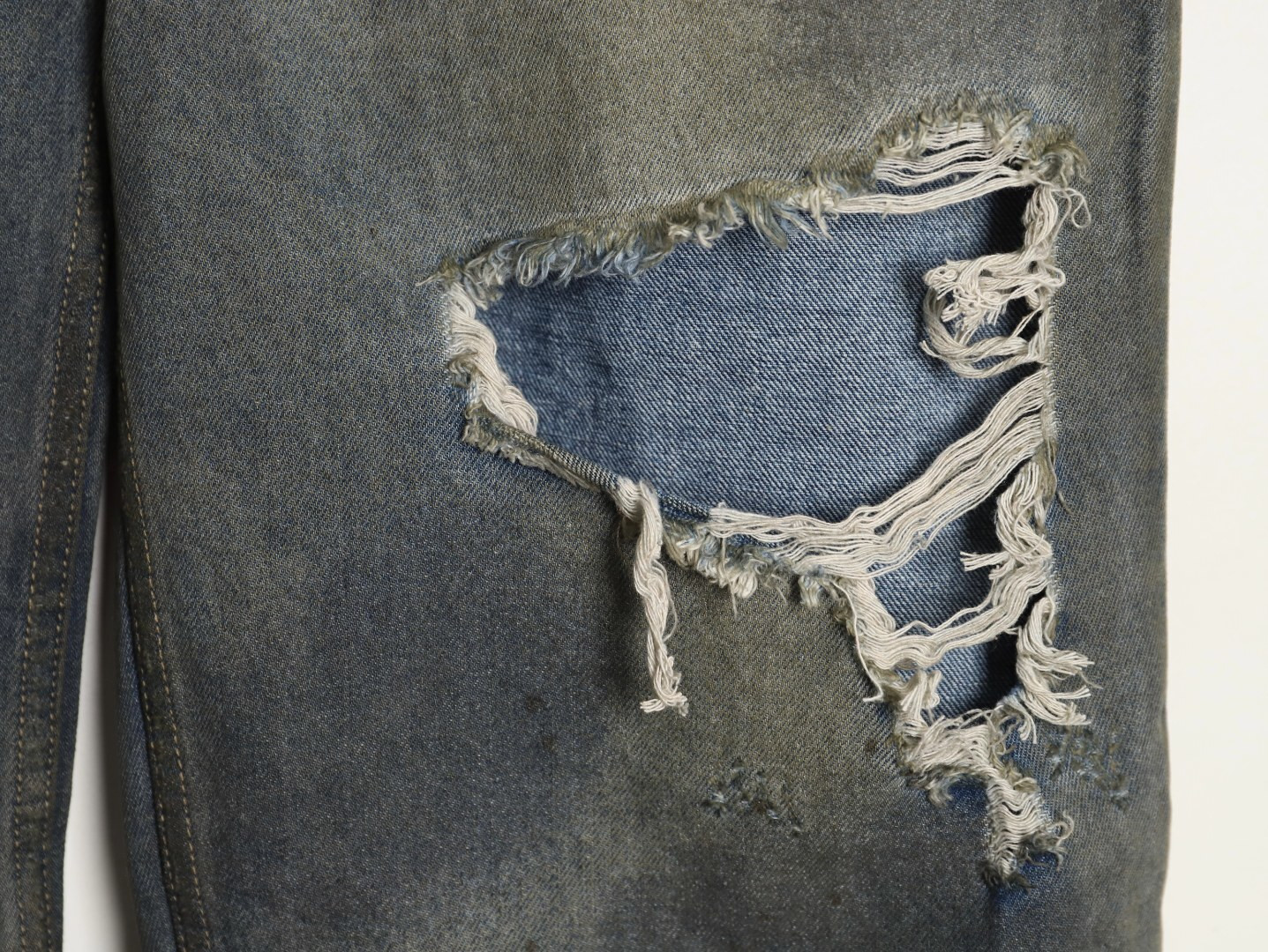 Ba1en*iaga jeans