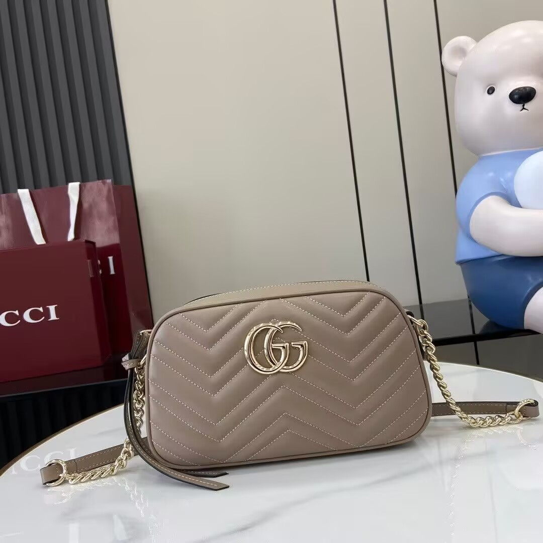 Gvc*1 GG Marmont small shoulder bag 24x12x7cm