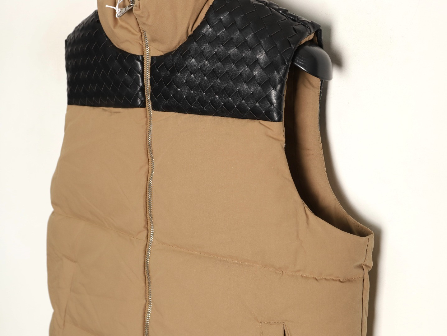 B0tt*ga Ven*ta Puffer Vest