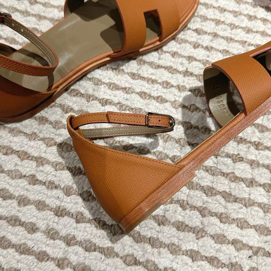 UA H**me5 Santorini leather sandals