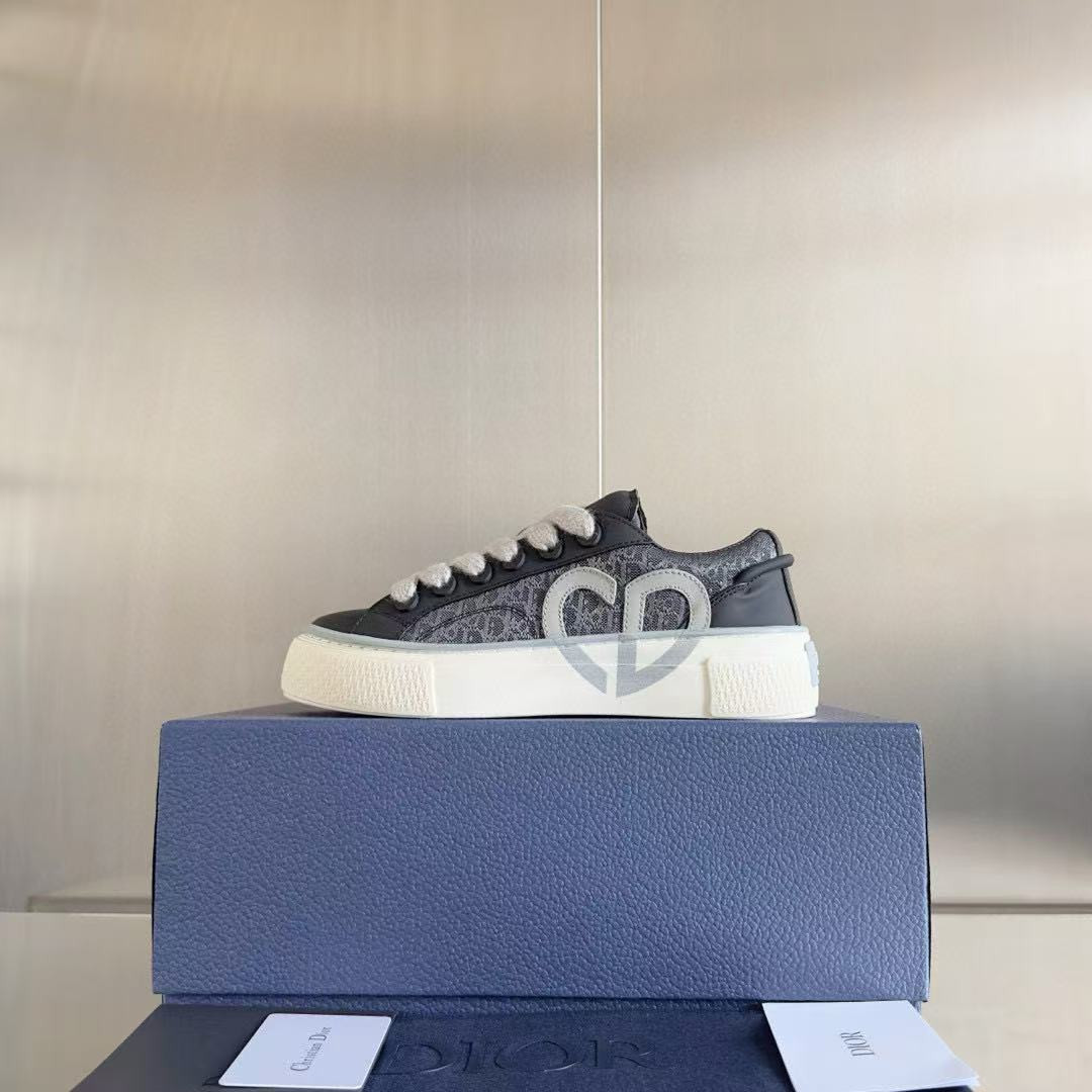 UA D10r B33 Sneaker