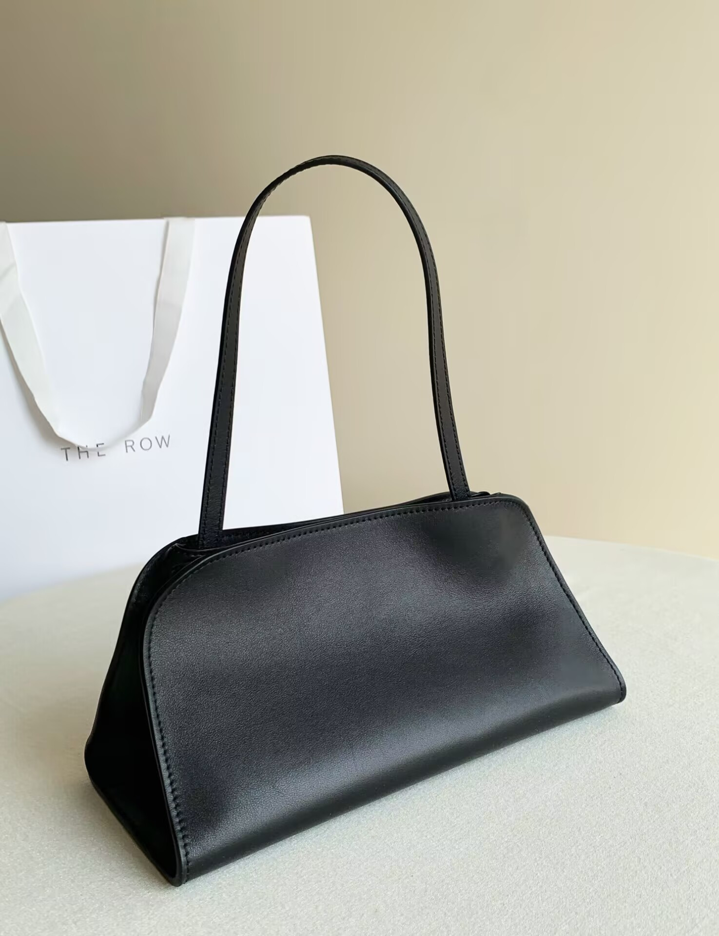 The R0w Peggy Clutch in Leather 28x13x14cm