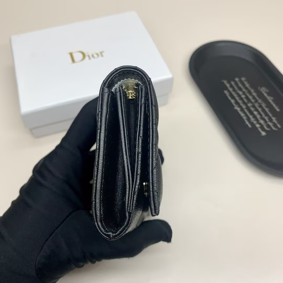 D10r Card Holder