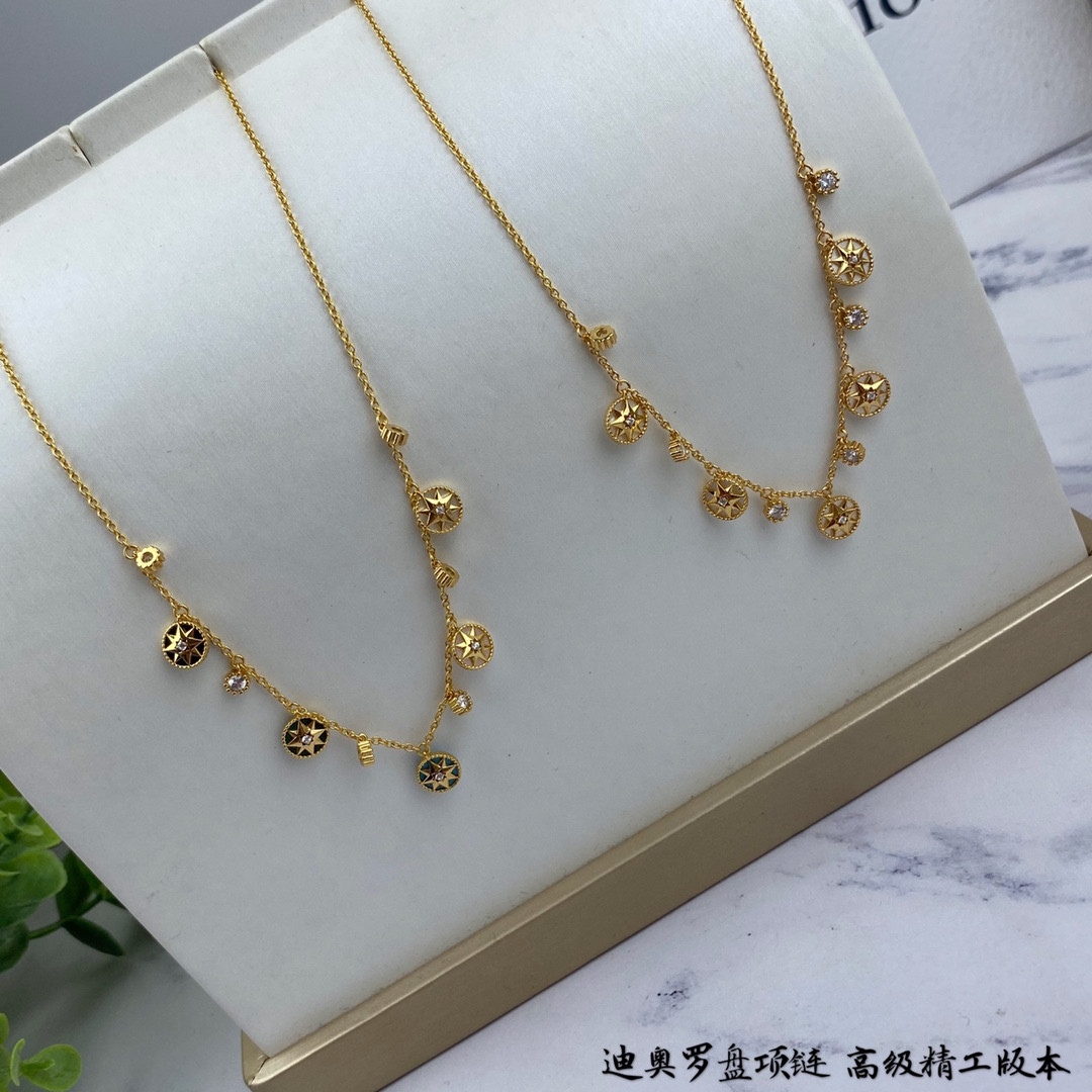 D10r compass Necklace