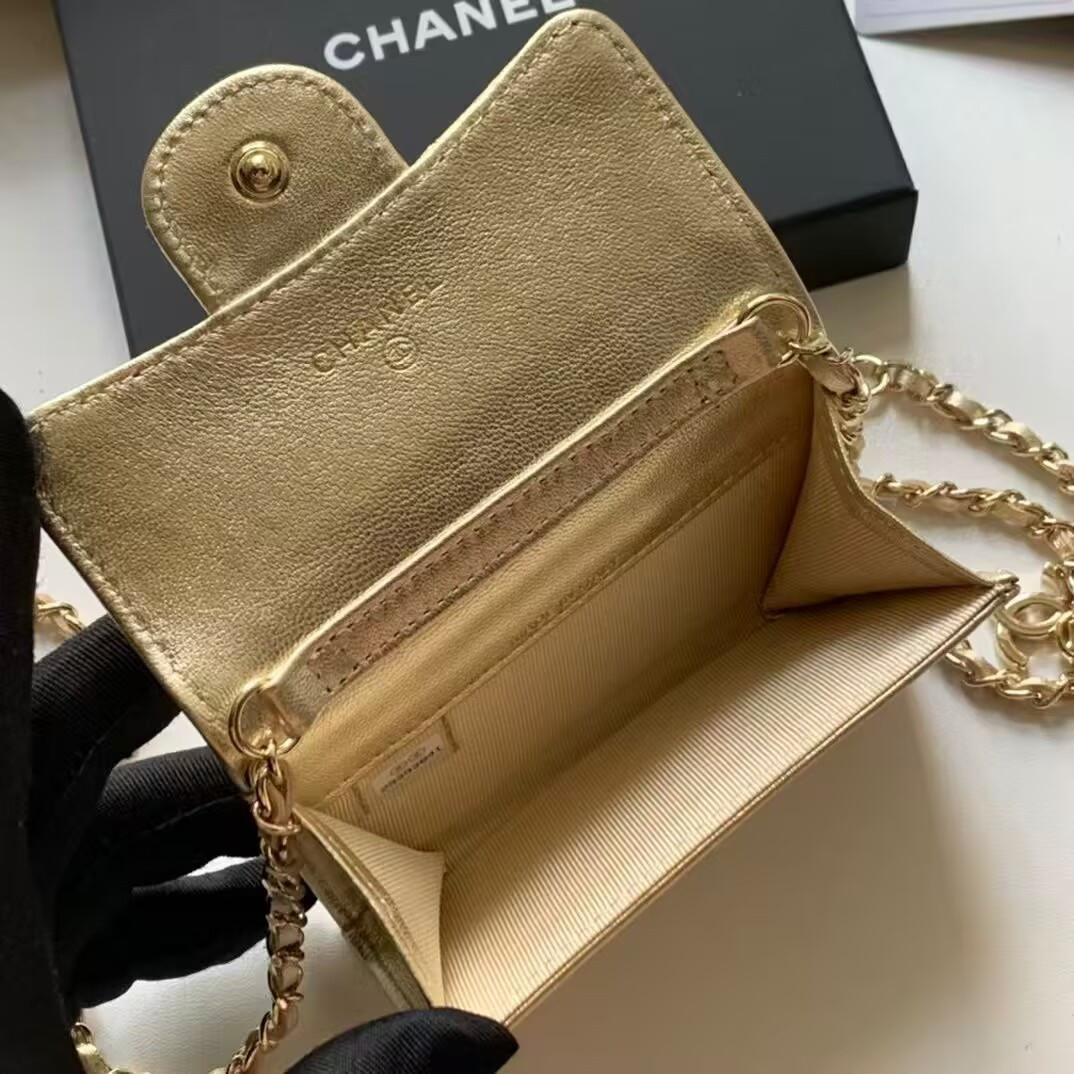 Ch**el Wallet on Chain 11x7.5x2cm