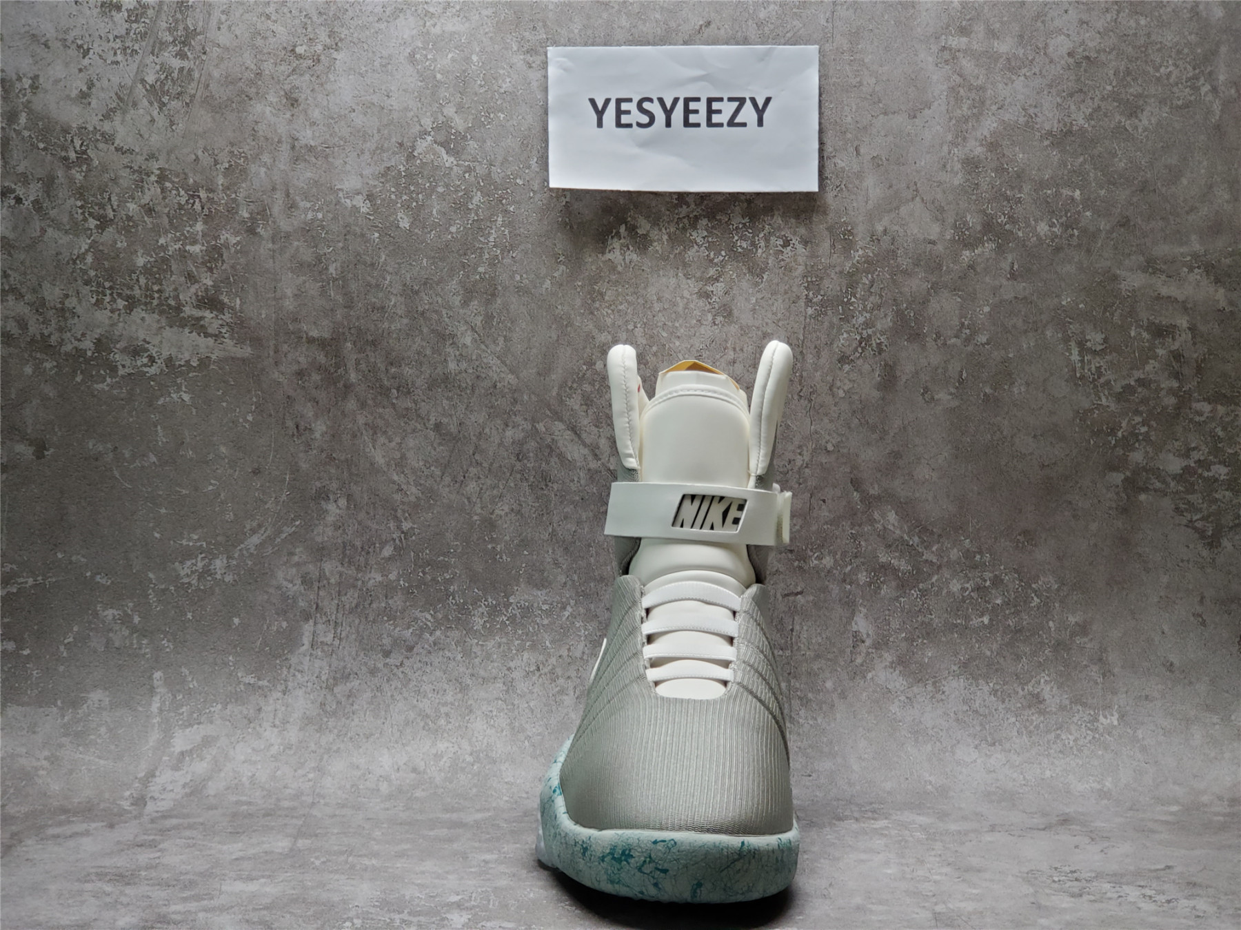 UA NIKE MAG SELF-LACING "BACK TO THE FUTURE"
