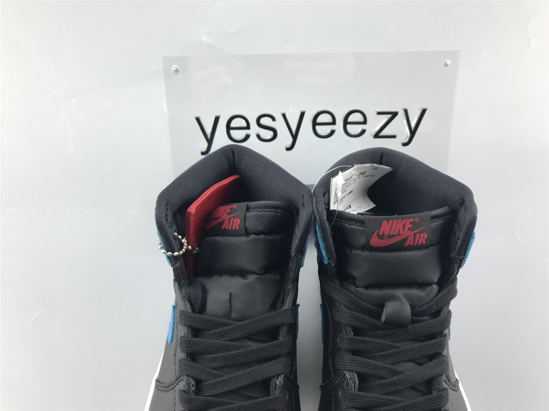 UA WMNS AIR JORDAN 1 HIGH OG "UNC TO CHICAGO"