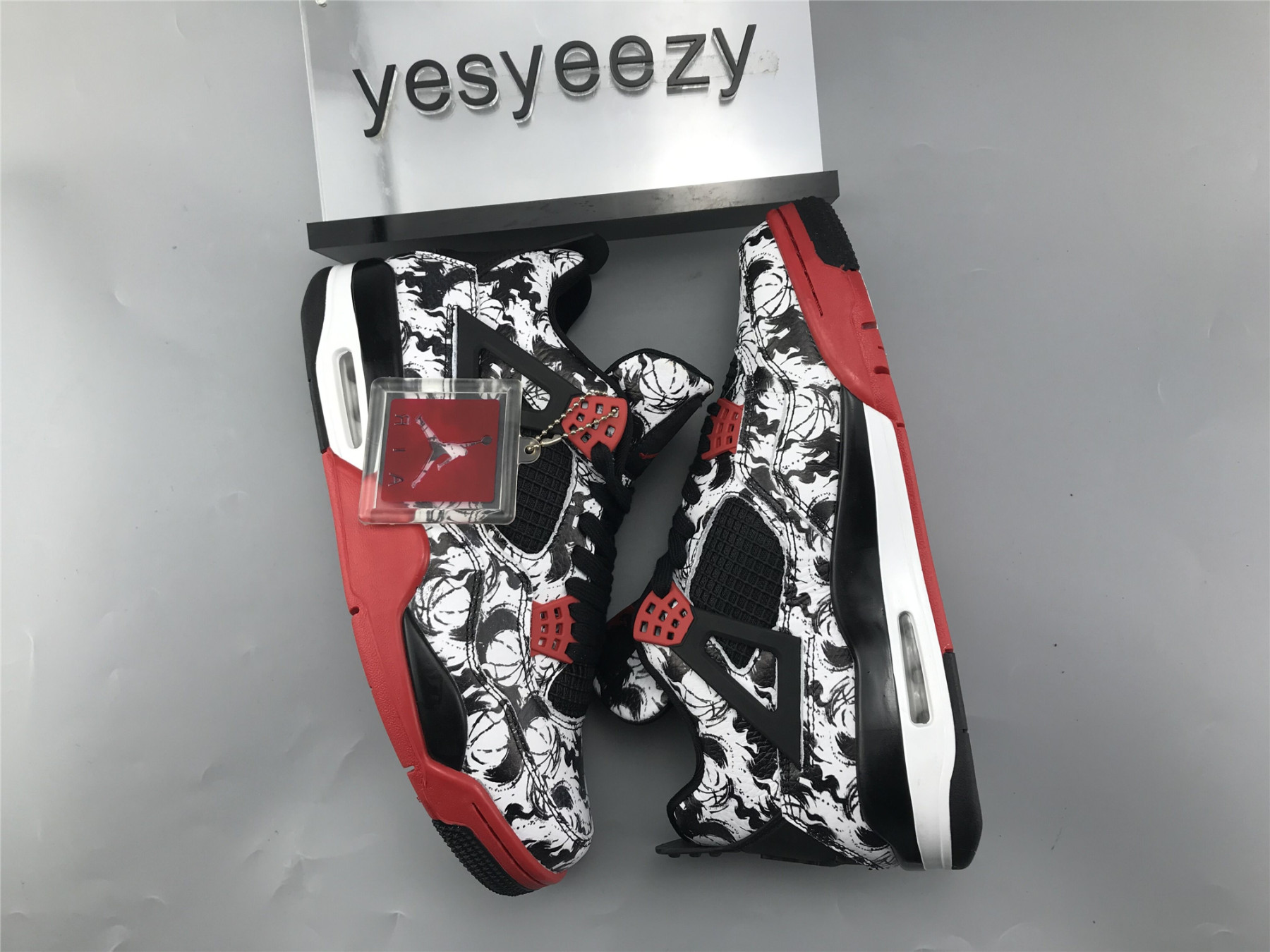 UA AIR JORDAN 4 RETRO SNGL DY