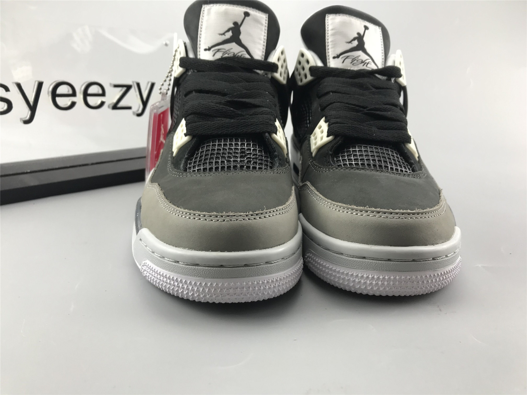 UA AIR JORDAN 4 RETRO "FEAR PACK"