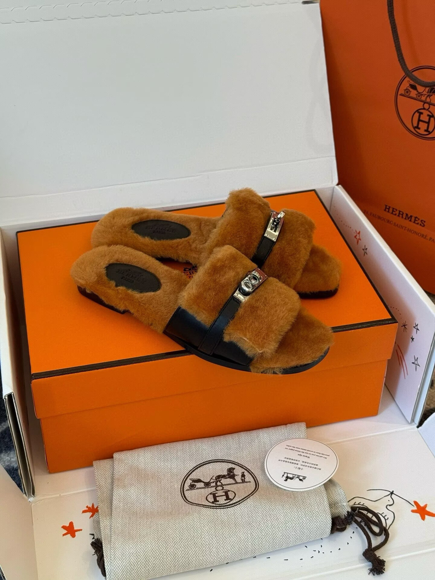 UA H**me5 Giulia Sandal