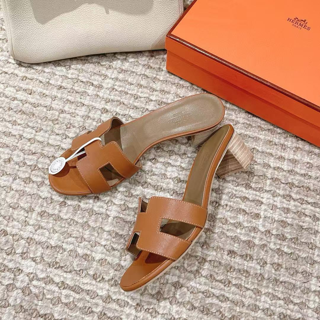 UA H**me5 Oasis Sandal
