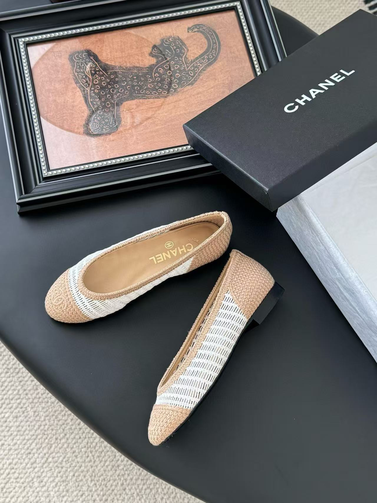 UA Ch**el BALLET FLATS