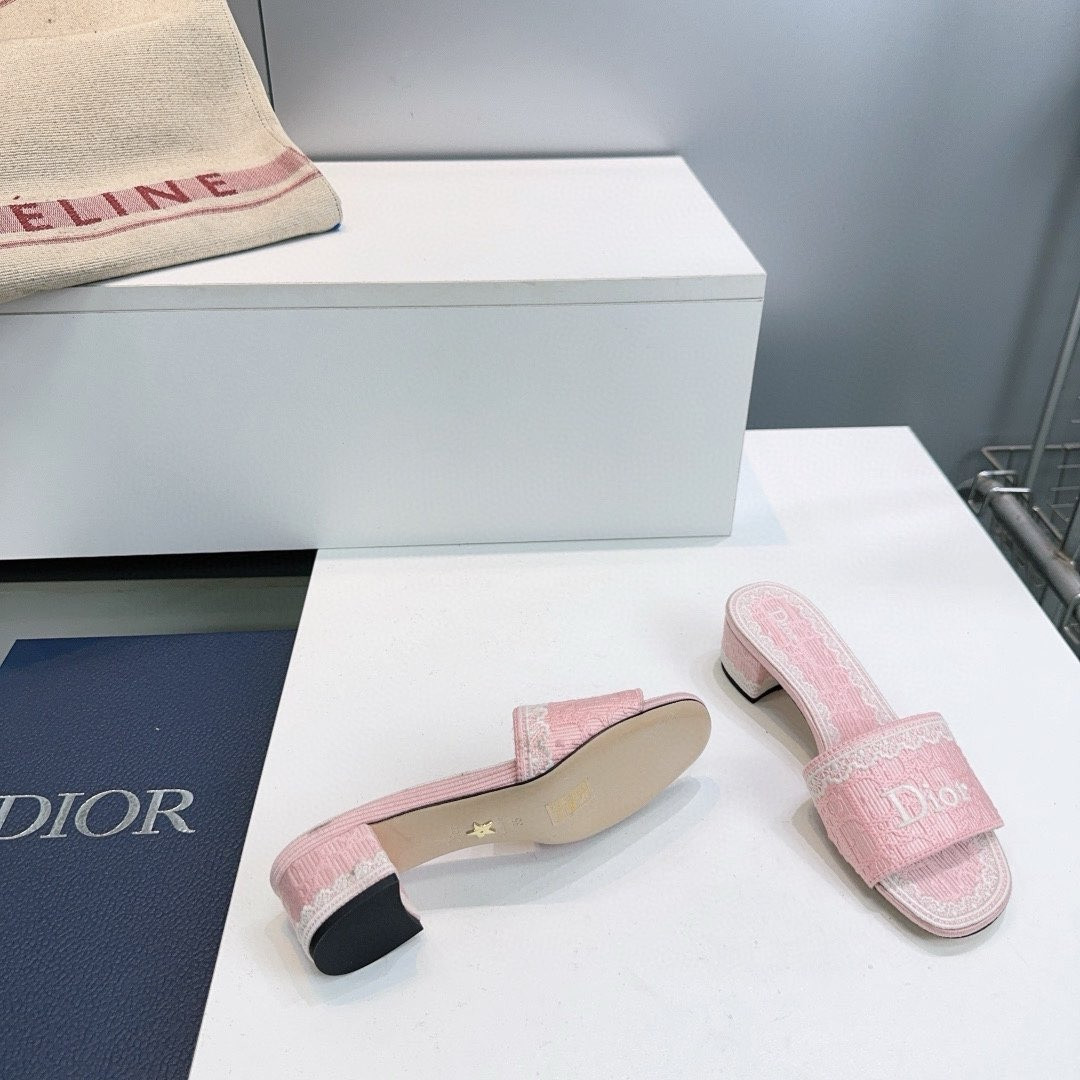UA D10ramour D10r Dentelle Heeled Slide