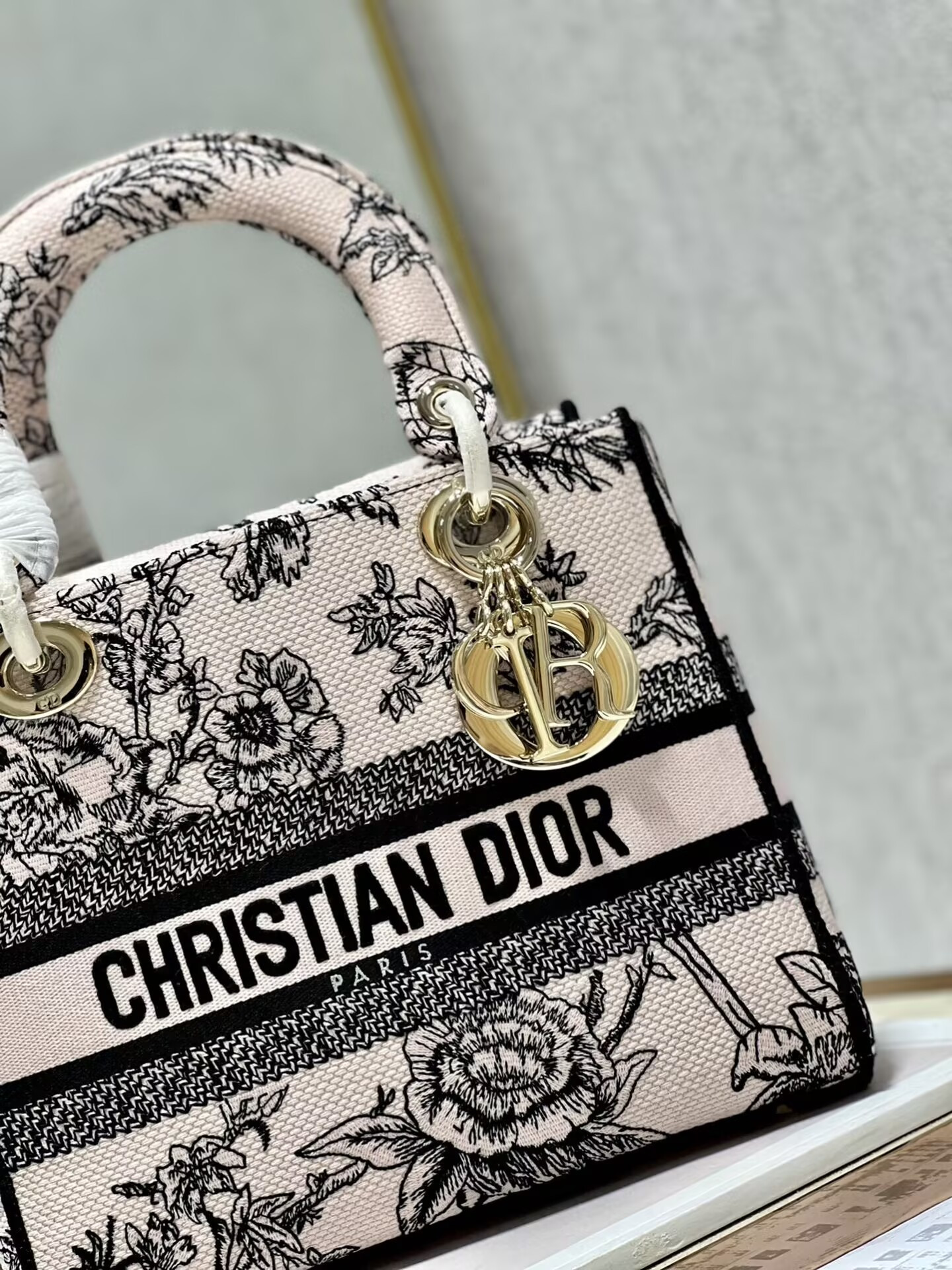 MEDIUM D10r LADY D-LITE BAG 24 x 20 x 11 cm