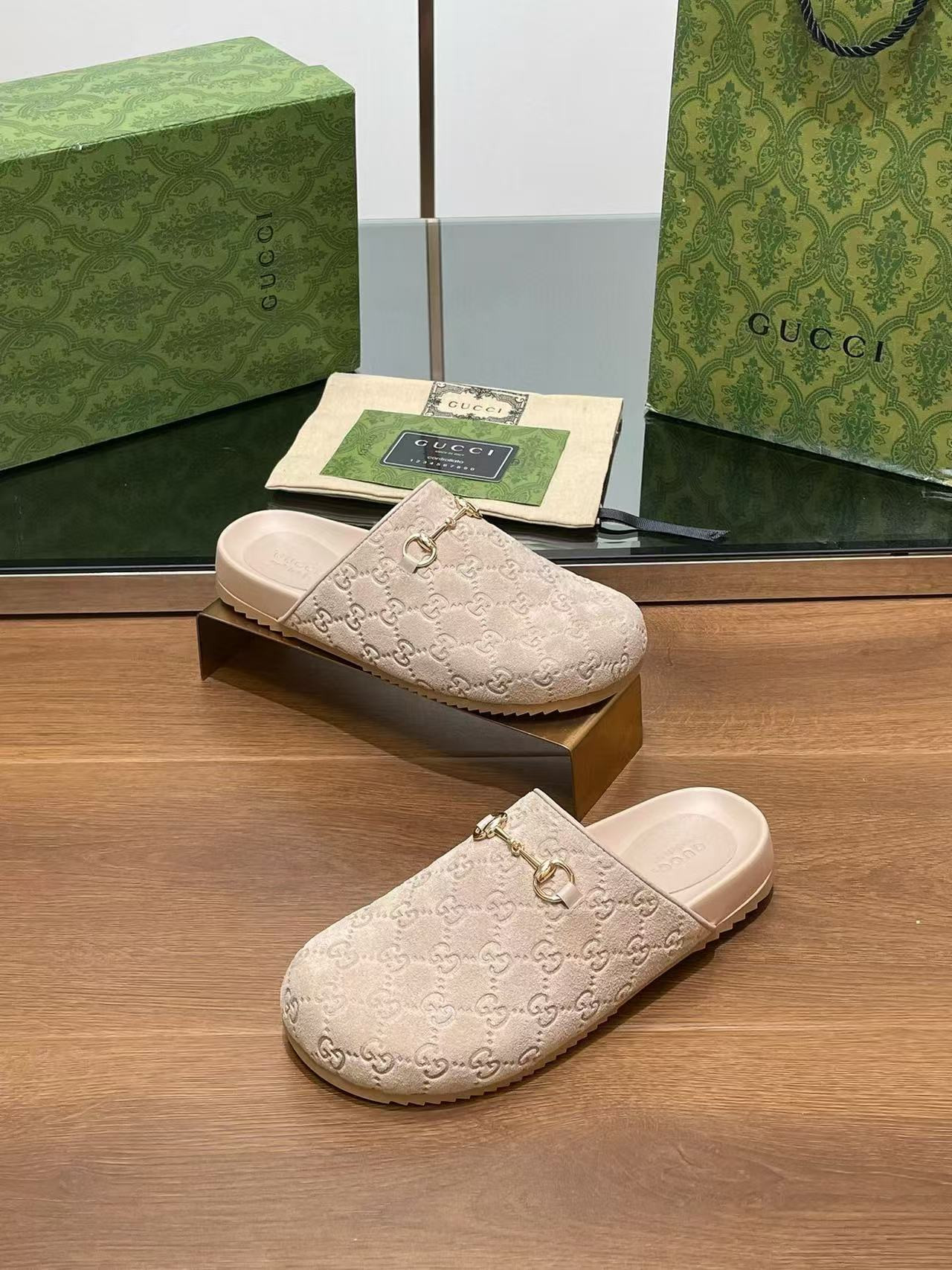 UA Gvc*1 SLIPPER