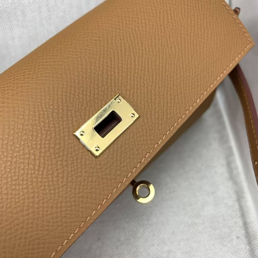 H**me5 Kelly Classique To Go wallet
