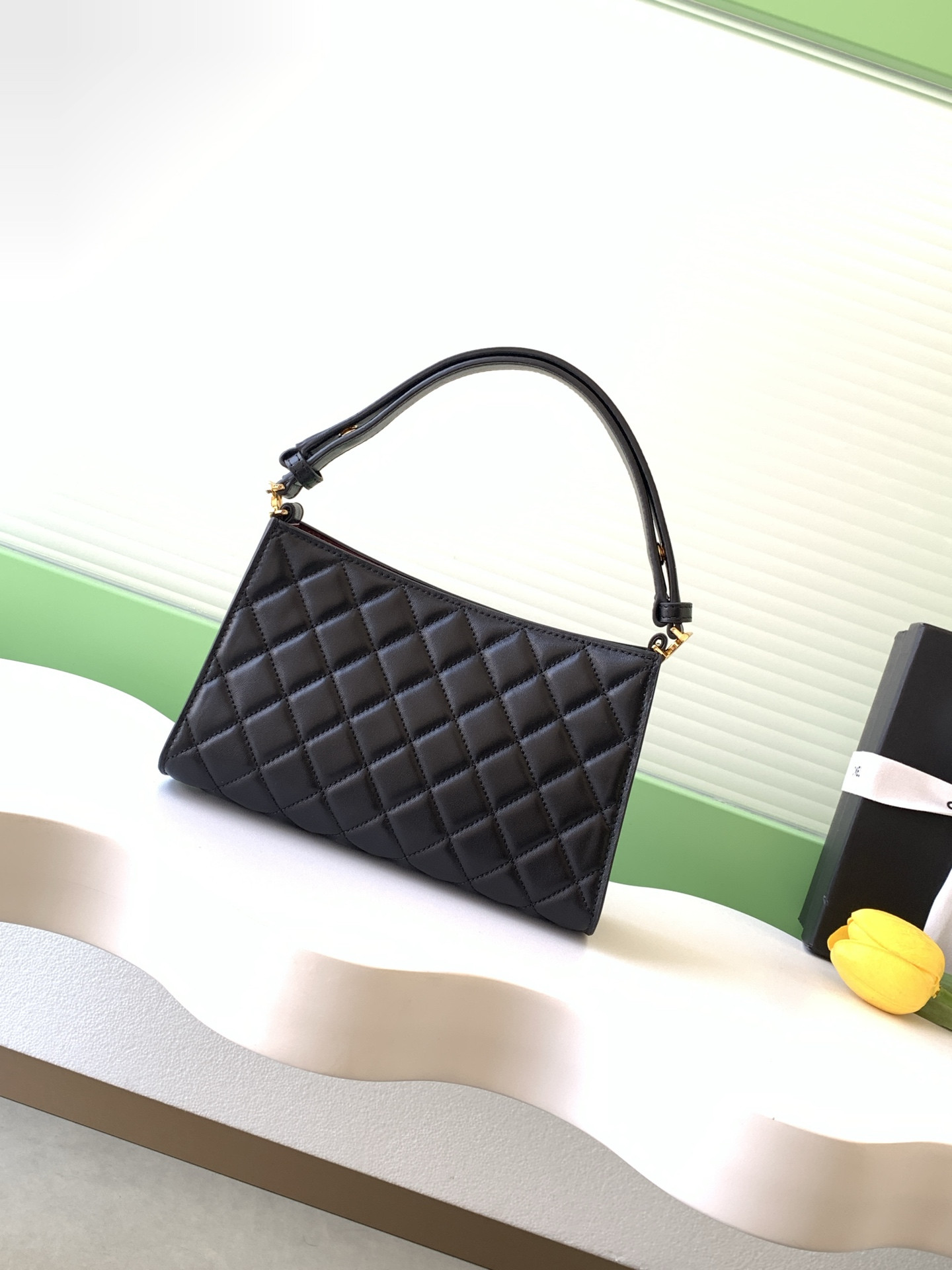 Ch**el 26X Hobo Shoulder Bag 14x22x7cm