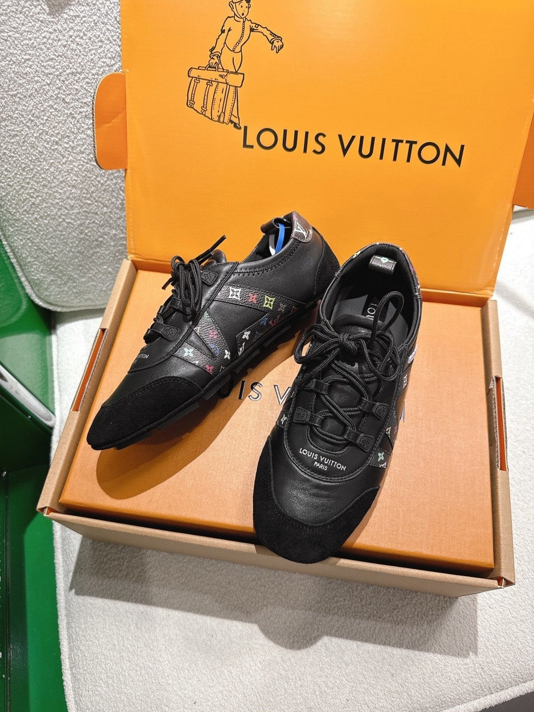 UA LV Sneaker