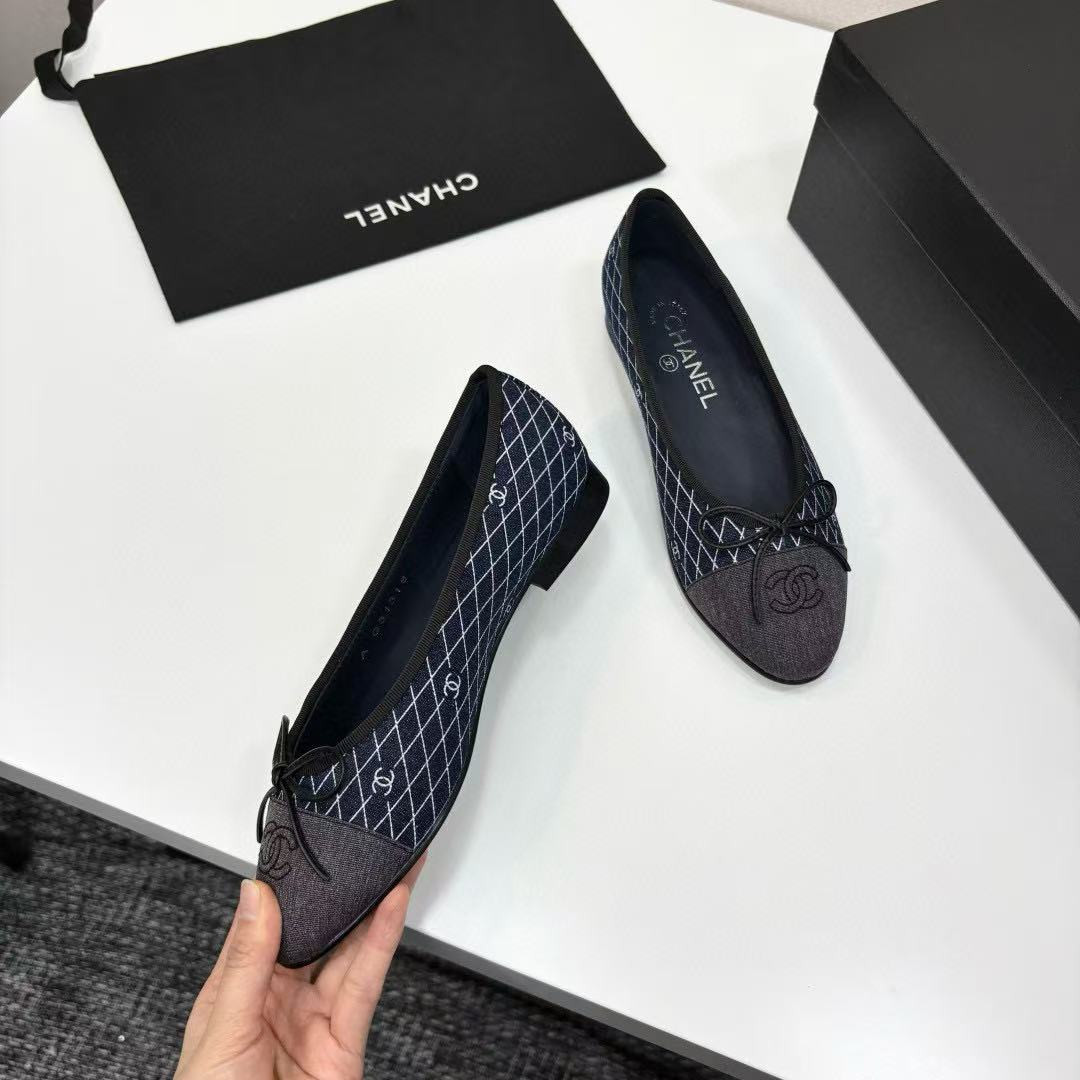 UA Ch**el BALLET FLATS