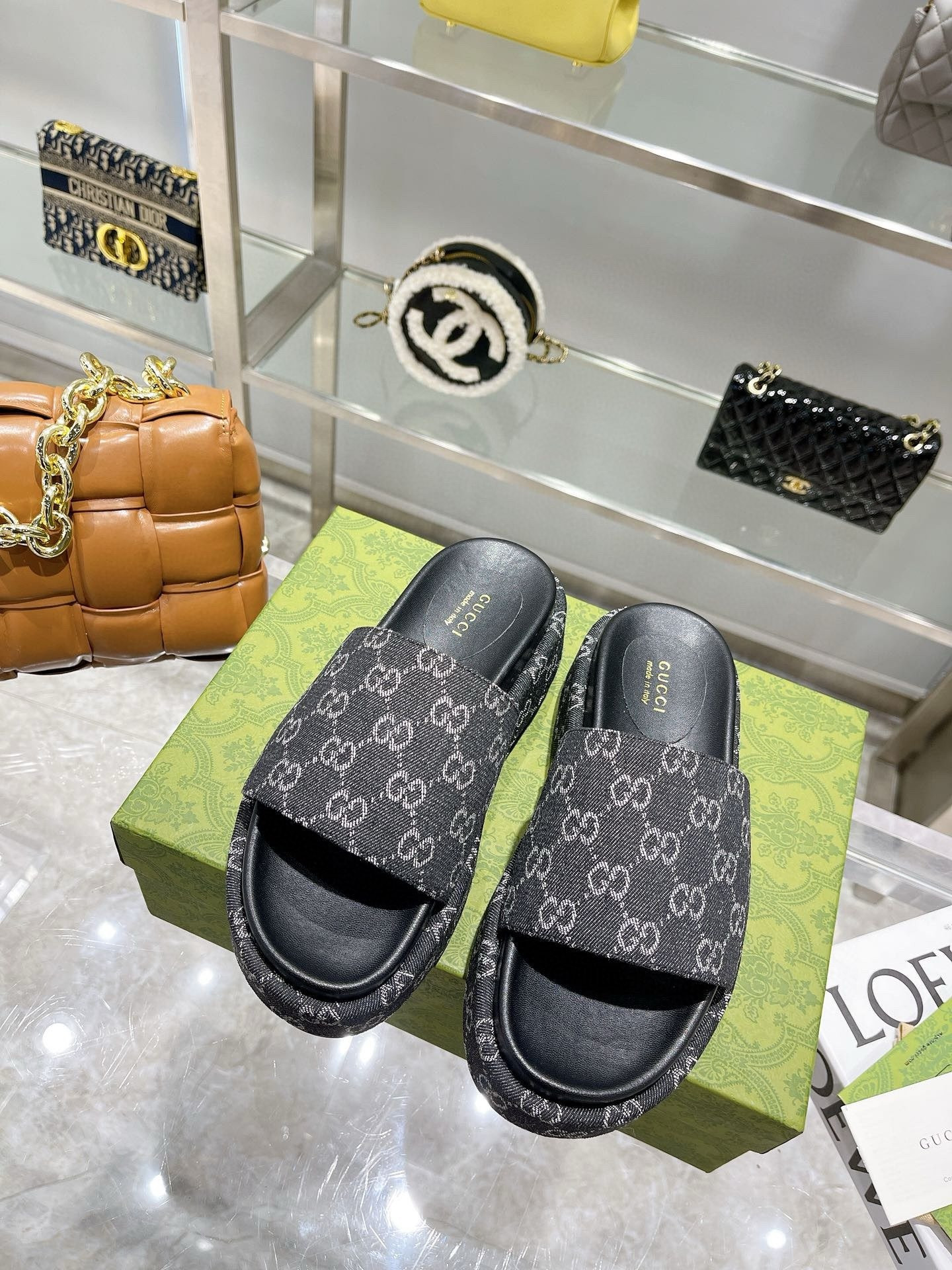 UA Gvc*1 GG PLATFORM Slide Sandal