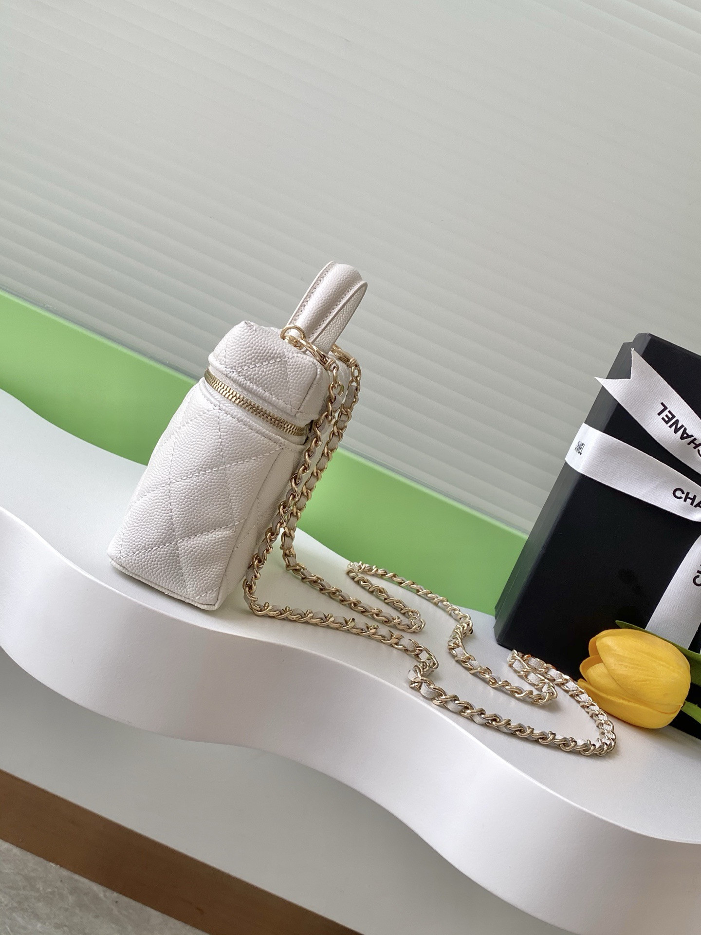 Ch**el Long Vanity With Chain 25C AP4531 17×19.5×5cm