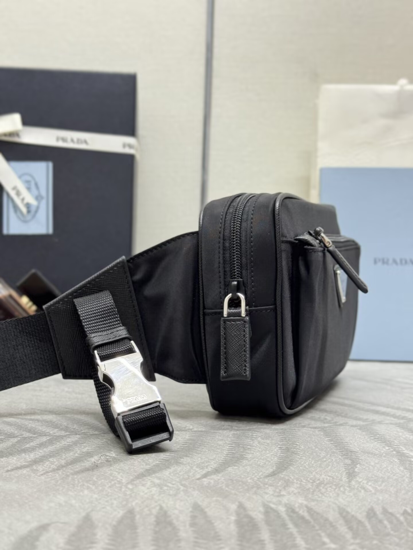 Pra*a Belt Bag 21x12.5x4.5cm