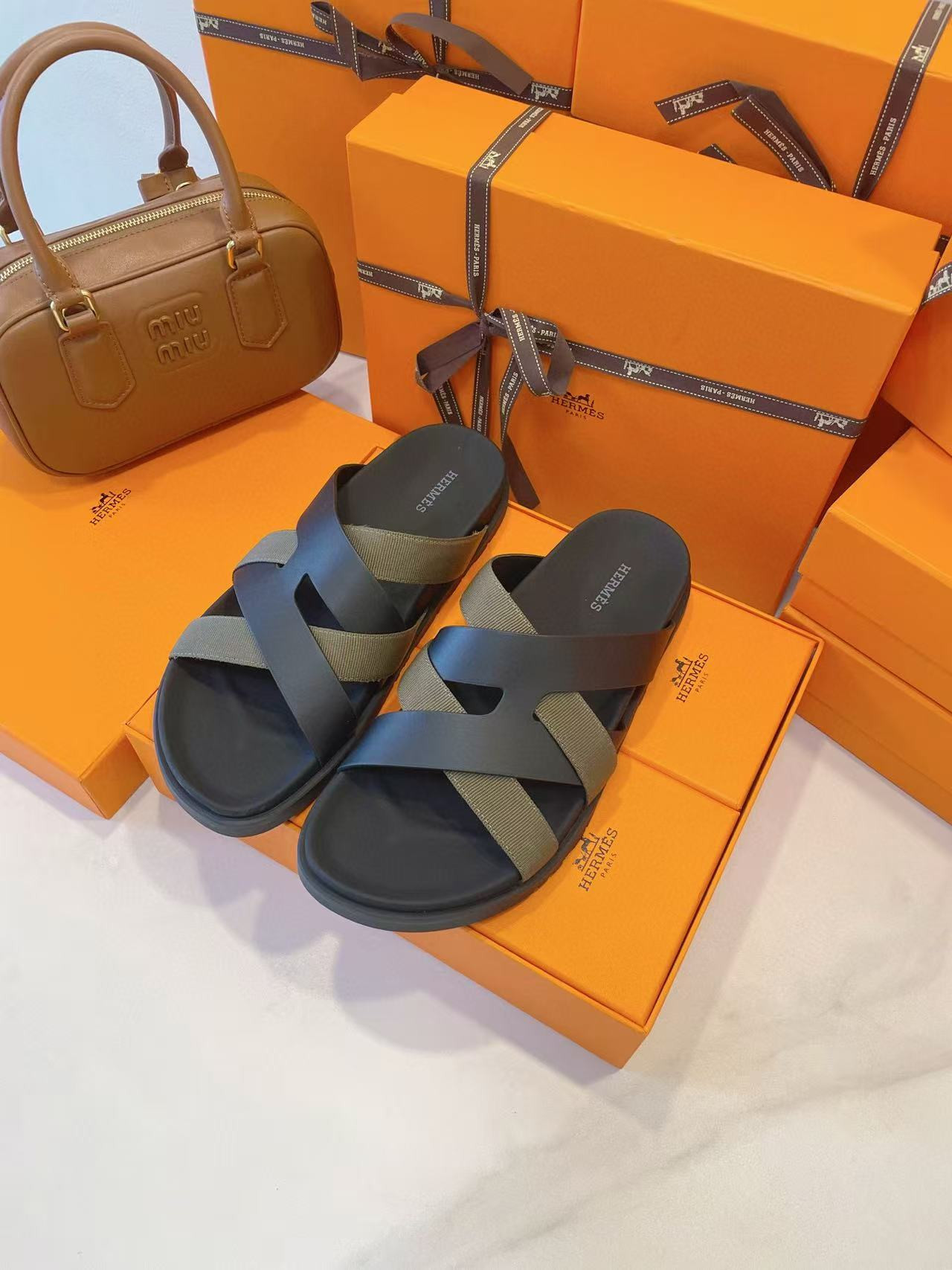 UA H**me5 Kazimir Sandal