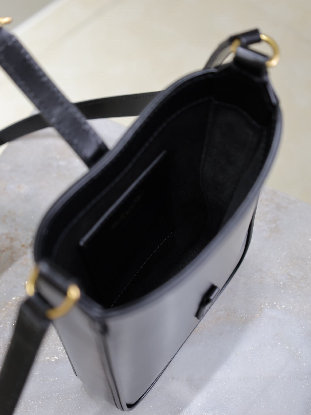 Y51 LE 5 A 7 Mini 18x13.5x3.5cm