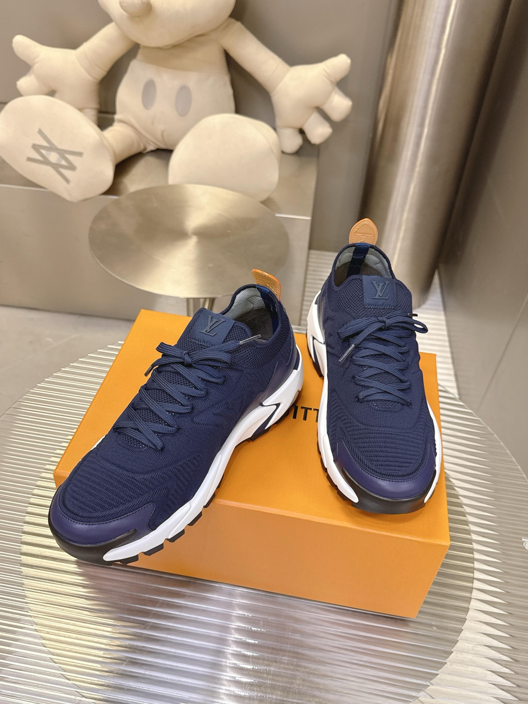 UA LV Sneakers