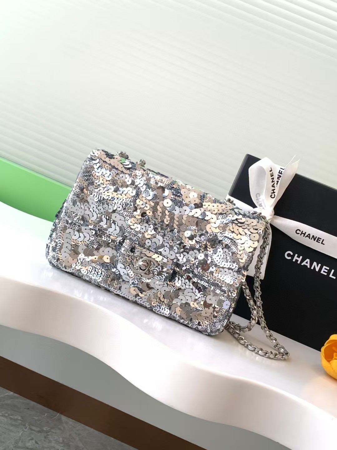 Ch**el CRUISE 25C FLAP BAG 14x21x8cm