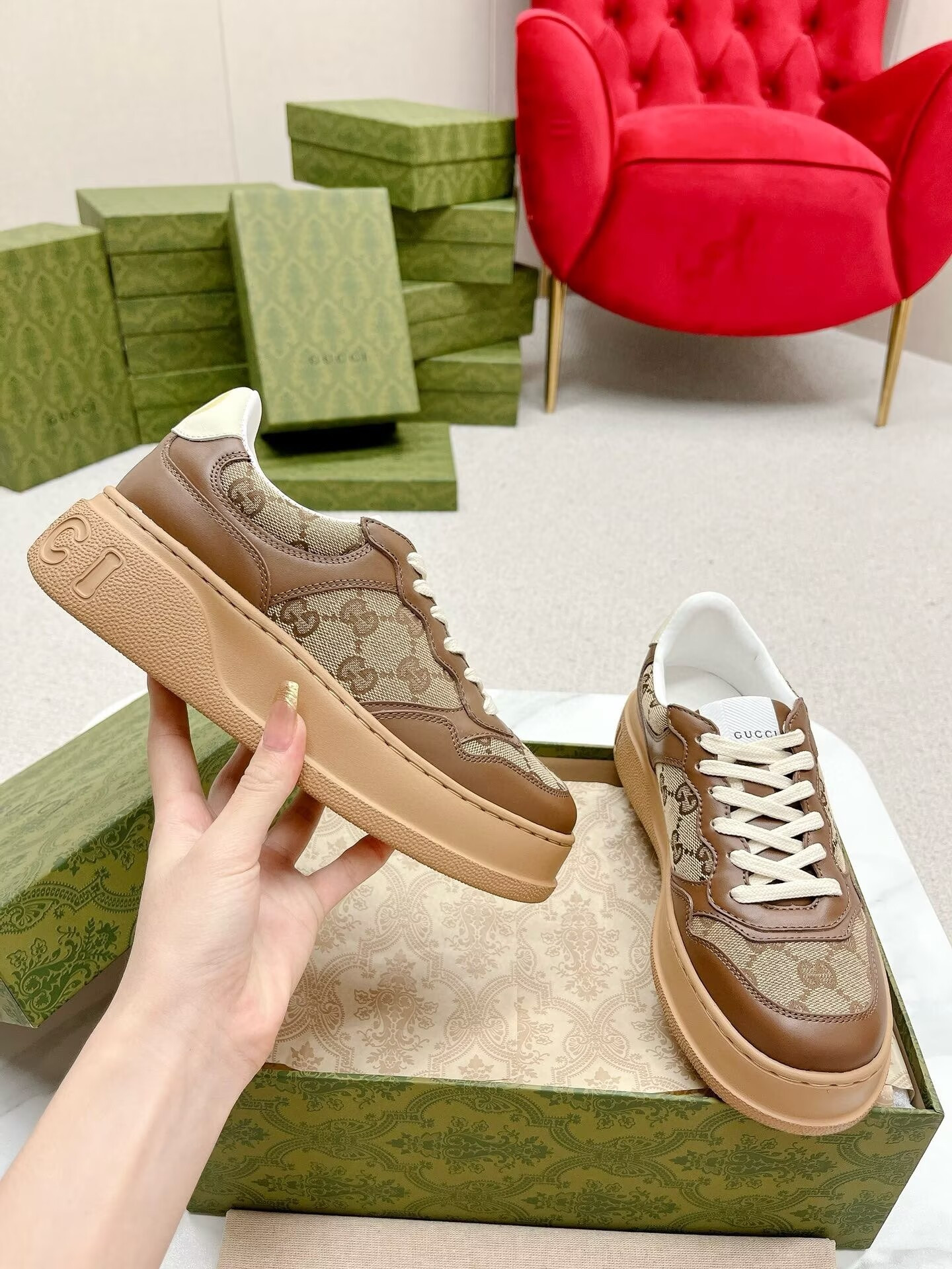 UA Gvc*1 GG Low-top Platform Sneakers