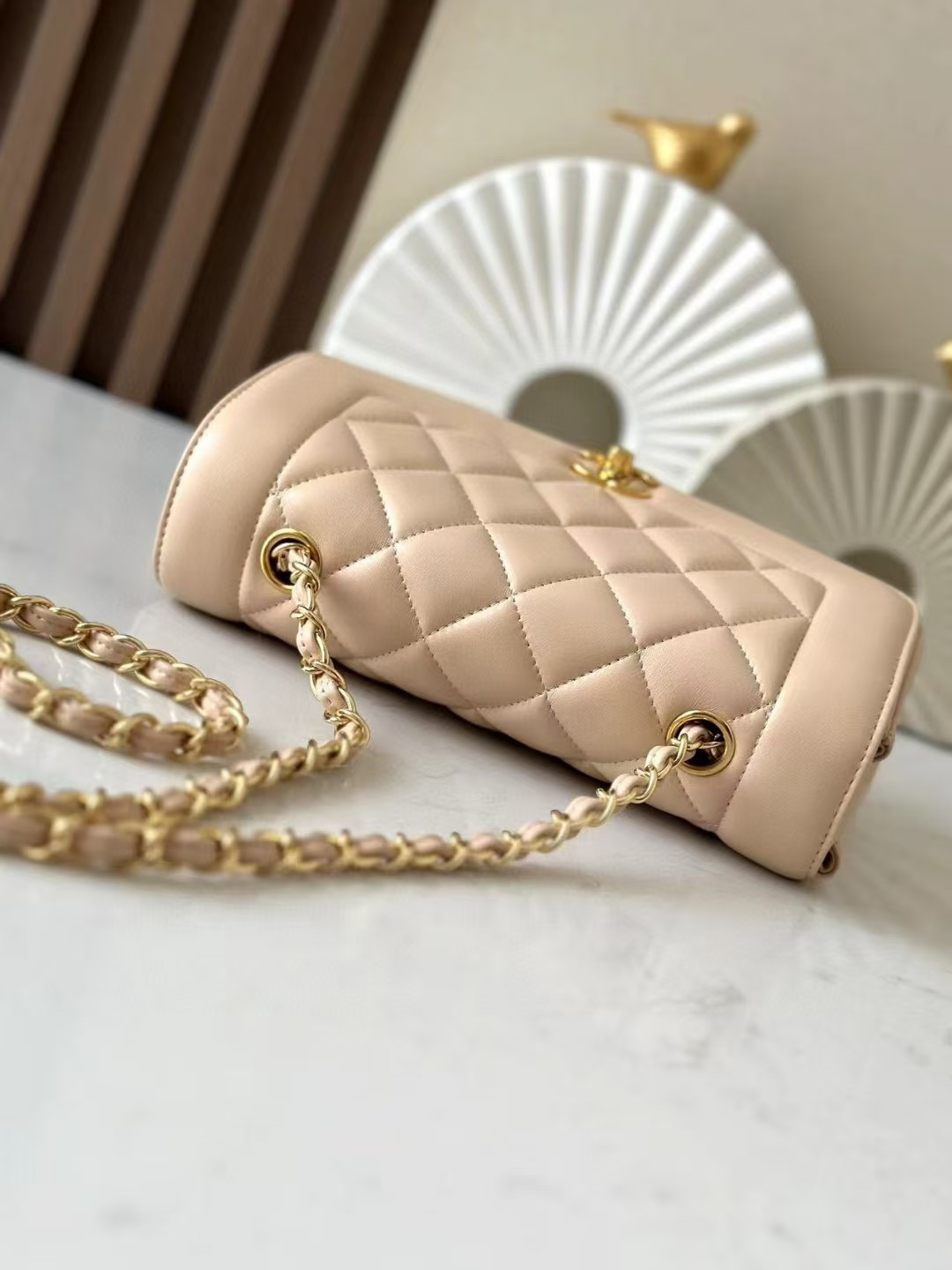 Ch**el Small Diana Flap Bag Lambskin Gold Hardware 22.5x14x7cm