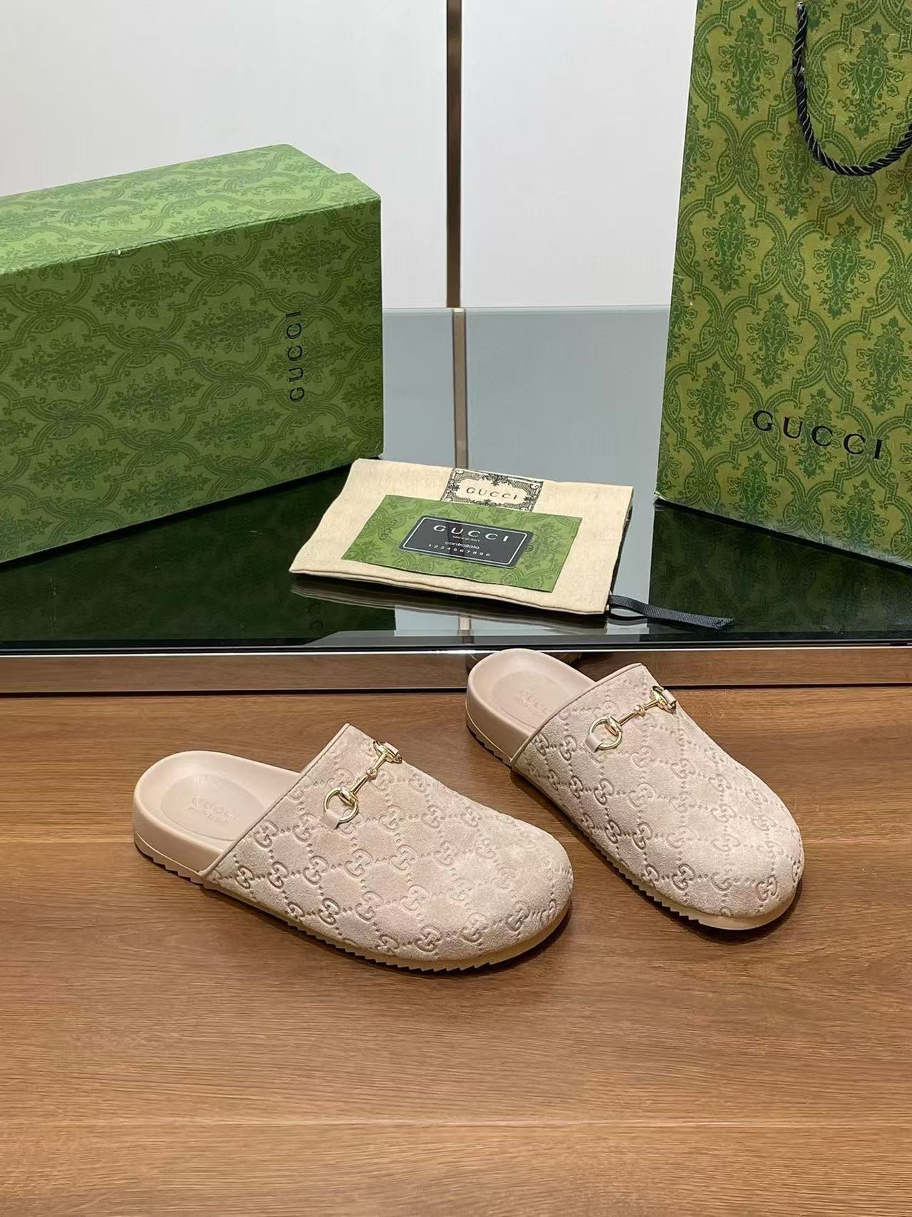 UA Gvc*1 SLIPPER