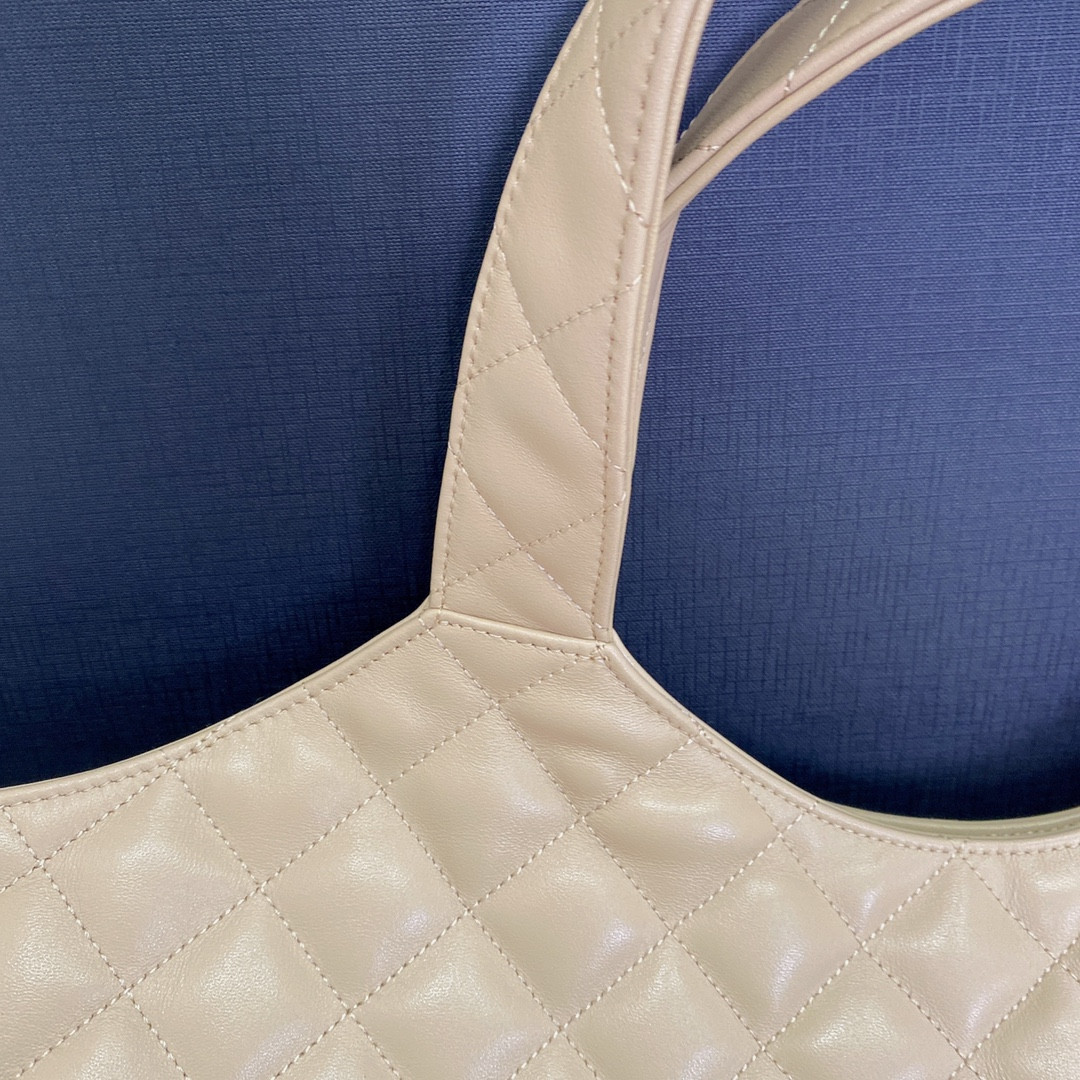 Y51 ICARE MAXI SHOPPING BAG IN QUILTED LAMBSKIN