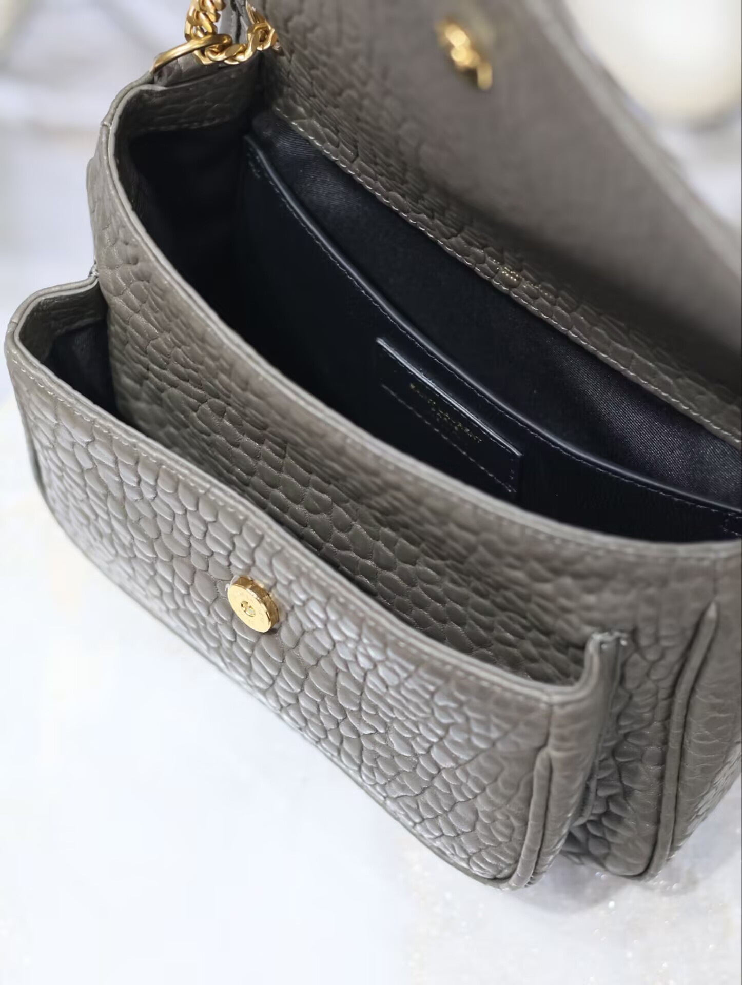 Y51 niki in grained lambskin 828736 22x16.5x12cm